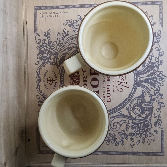 Village by Pfaltzgraff Stoneware Pedestal Mugs set of 2 - Picture 4 of 4